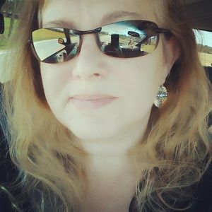 Meet your Posher, Sondra